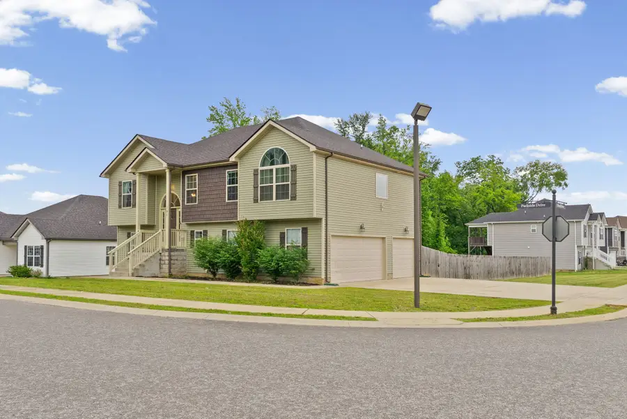 701 Tidwell Dr, Clarksville, TN 37042 - #2