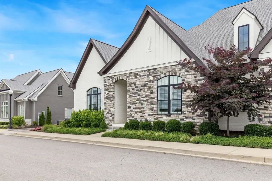 405 Flag Court, Gallatin, TN 37066 - #3