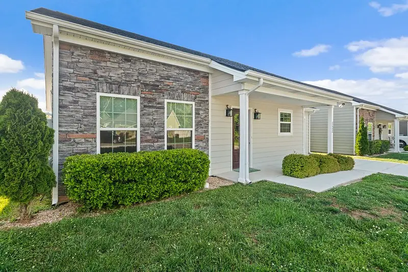 122 Nichols Dr, Woodbury, TN 37190 - #2