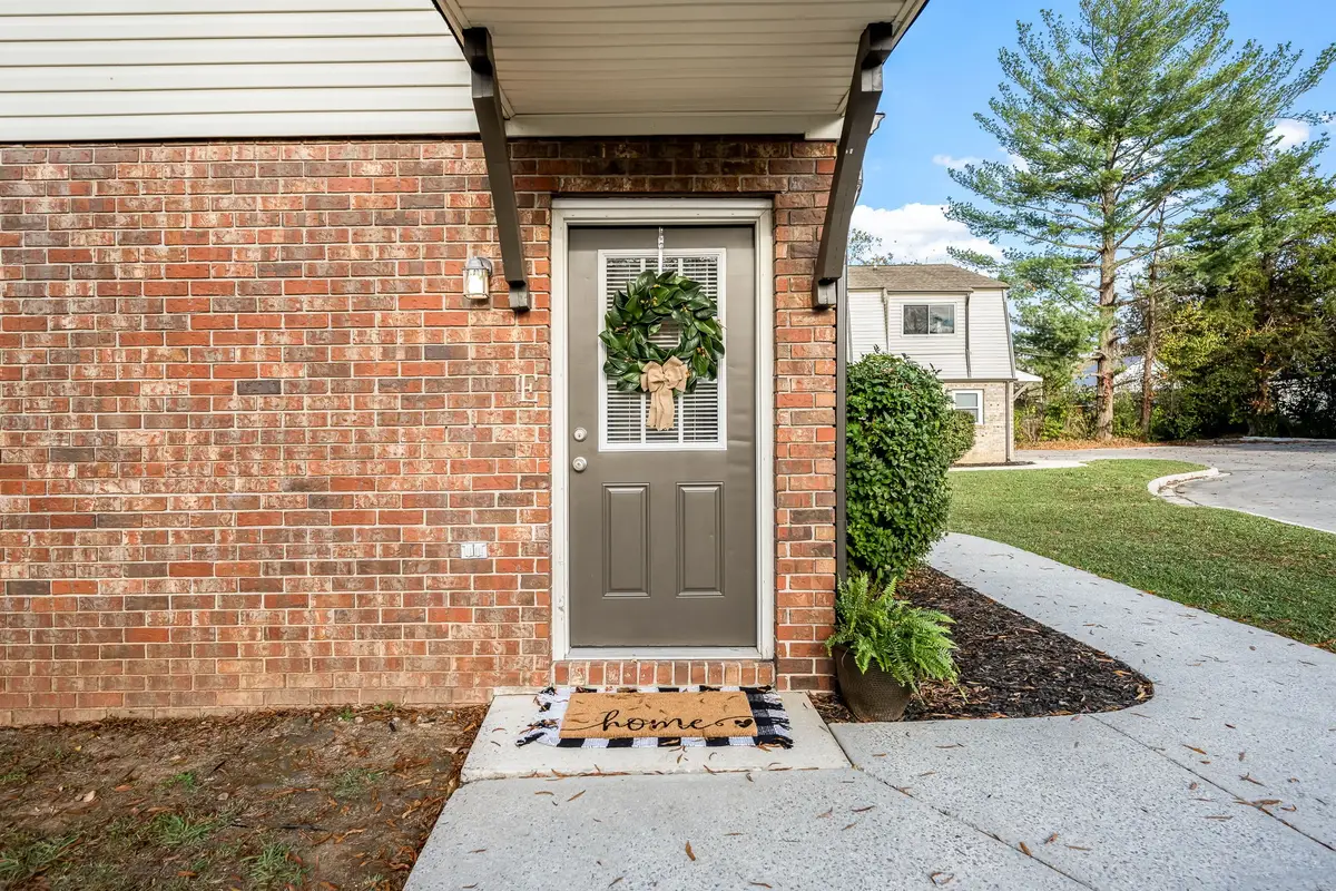 601 E Grundy St #Unit E, Tullahoma, TN 37388 - #1