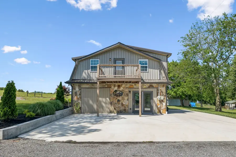 124 Hickman Creek Rd S, Hickman, TN 38567 - #2