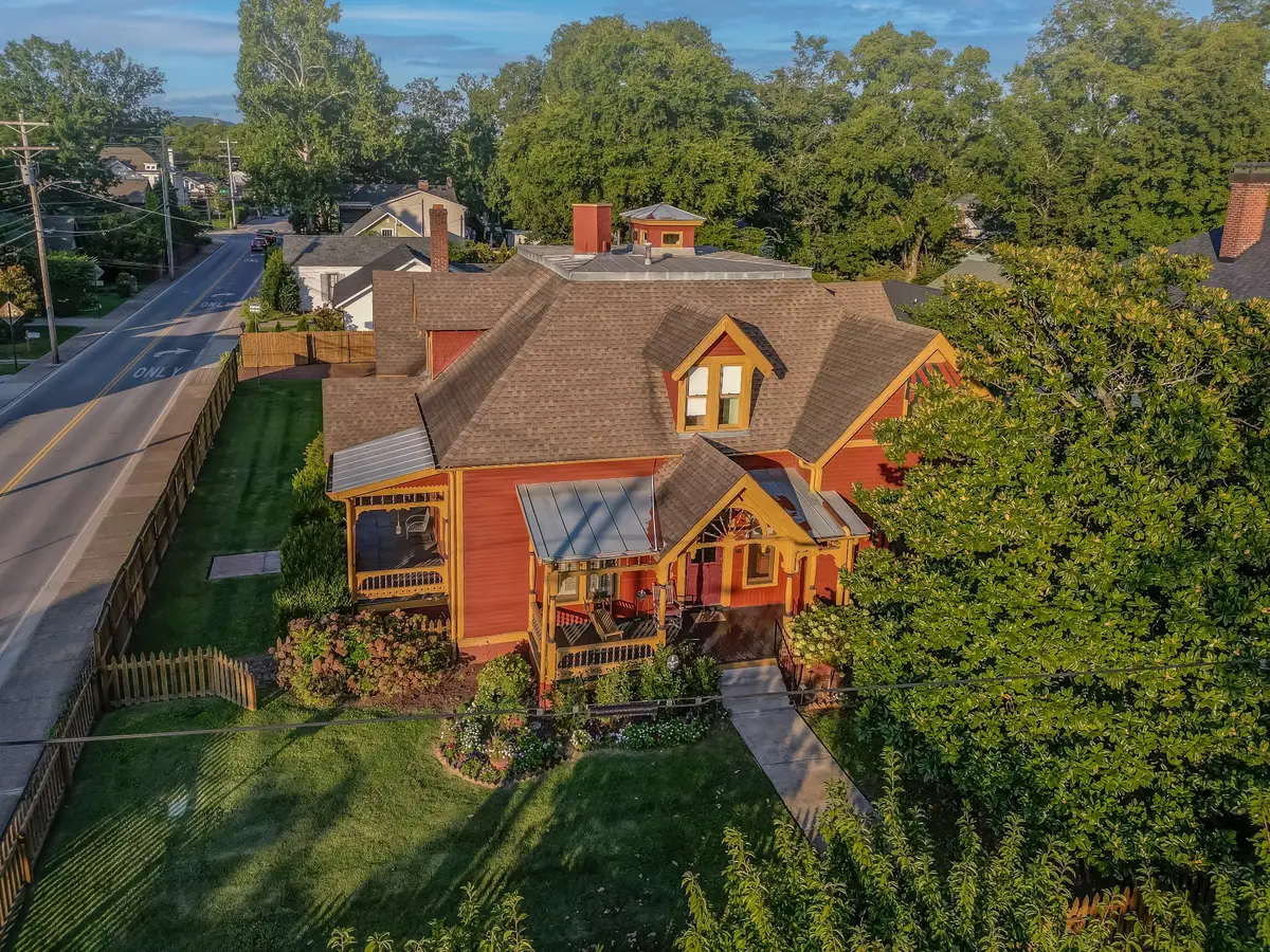 305 4th Ave S, Franklin, TN 37064 - #1