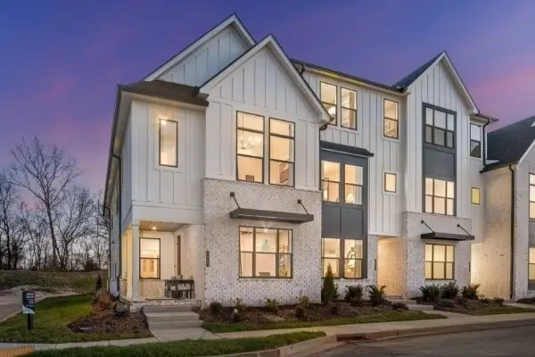 2108 Conductor Ln, Thompsons Station, TN 37179 - #2