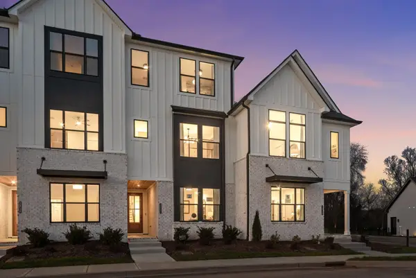 2084 Conductor Ln, Thompsons Station, TN 37179