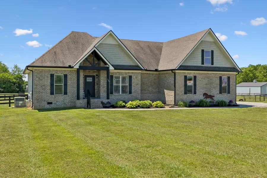 1357 Neil Rd, Chapel Hill, TN 37034 - #2
