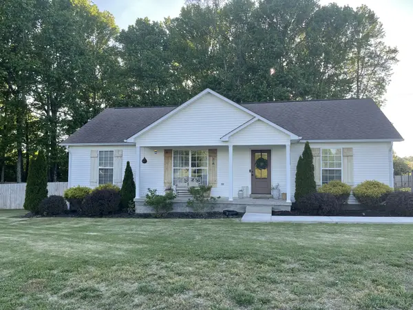 101 Michael Dr, Leoma, TN 38468
