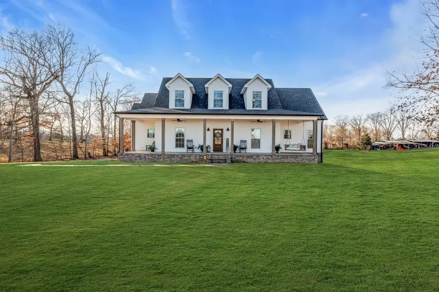 5574 Dowlen Rd, Cedar Hill, TN 37032 - #2