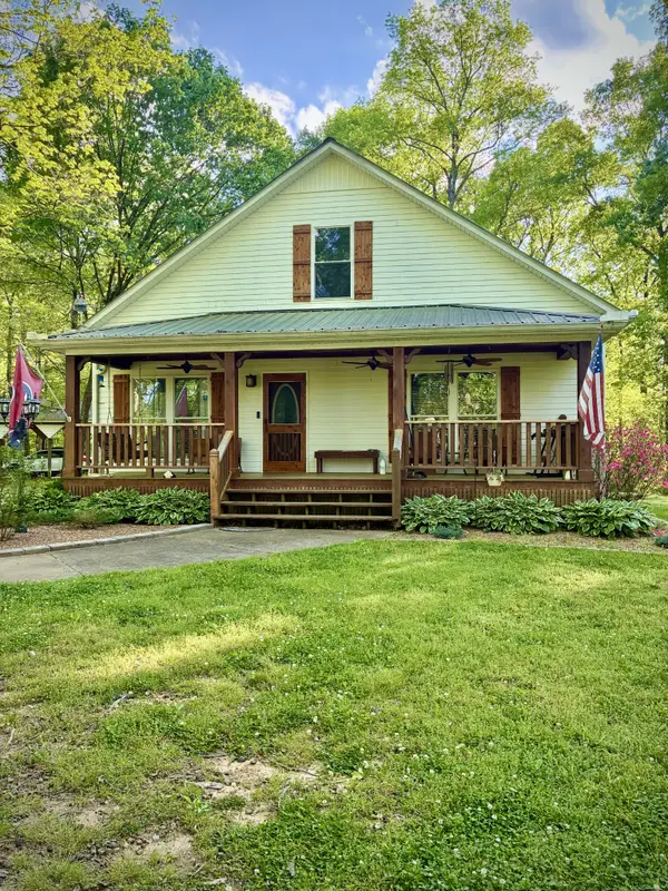 3510 Tobe Robertson Rd, Columbia, TN 38401