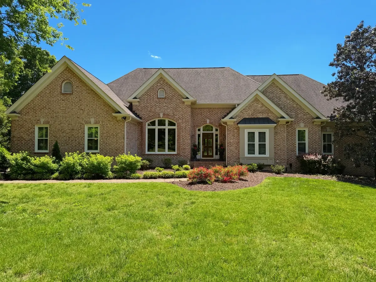 201 Lake Ridge Ct, Franklin, TN 37069 - #1
