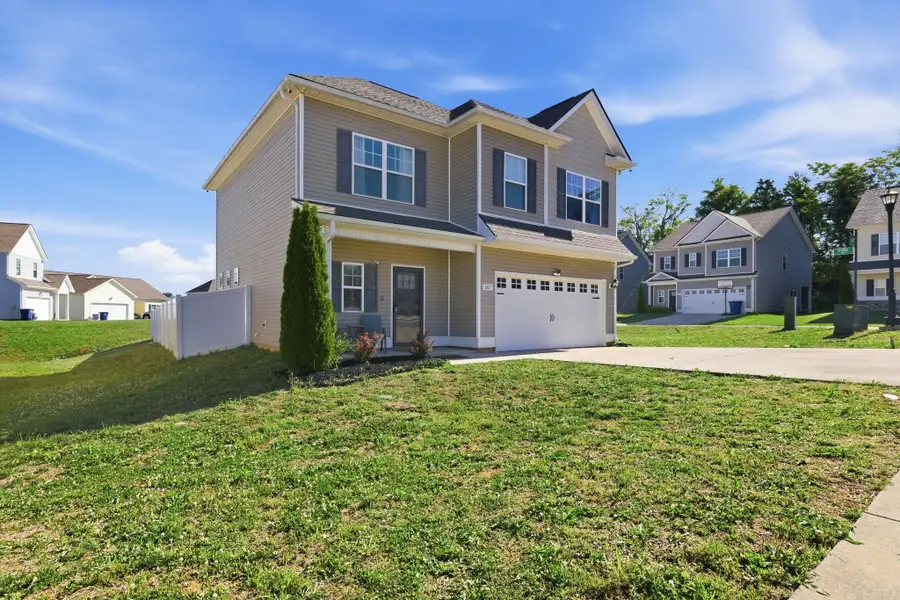 307 St Charles Pl, Shelbyville, TN 37160 - #2