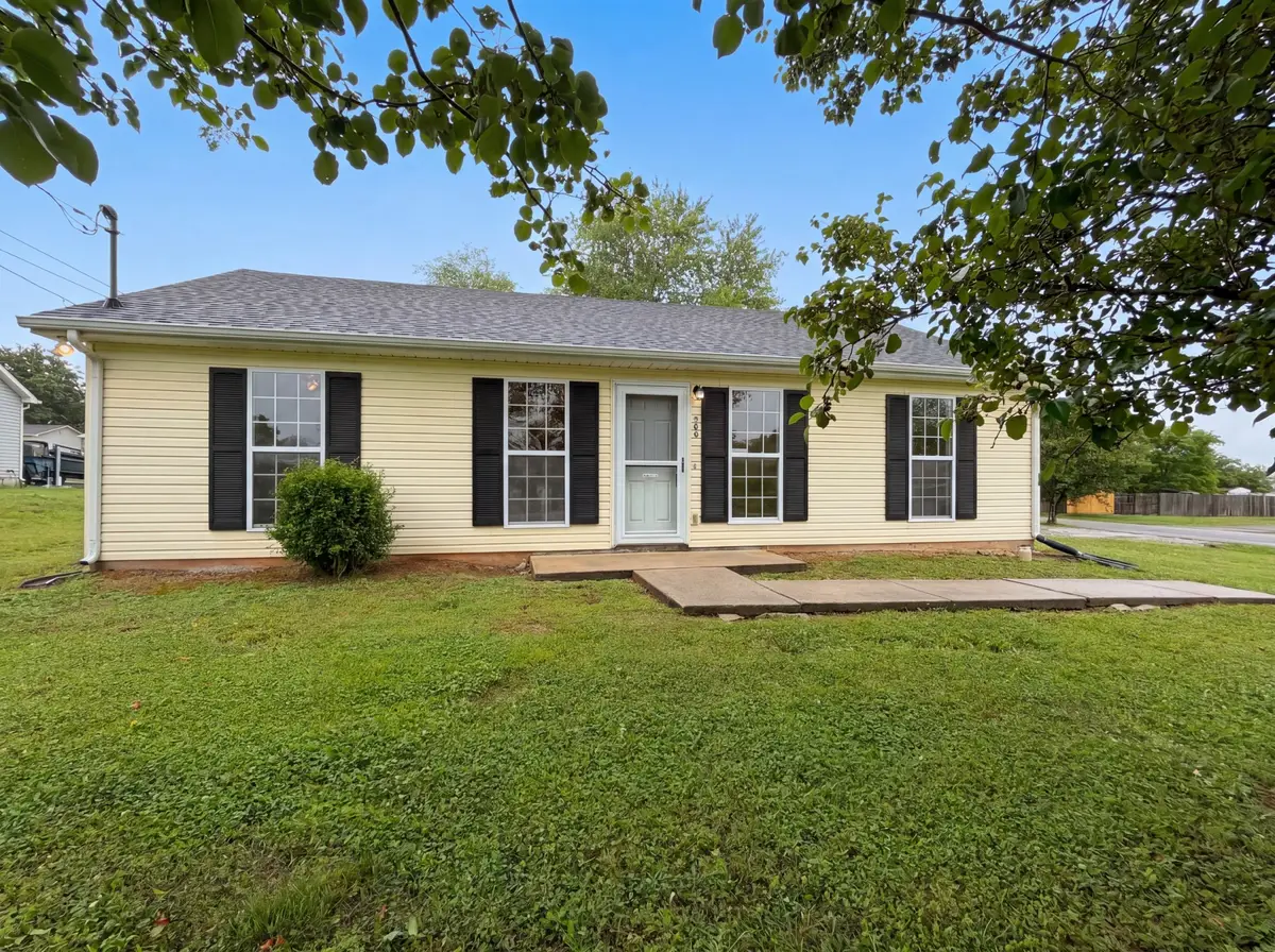 300 Fairway Grn, Shelbyville, TN 37160 - #1