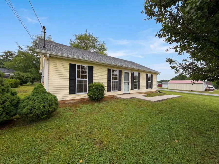 300 Fairway Grn, Shelbyville, TN 37160 - #3
