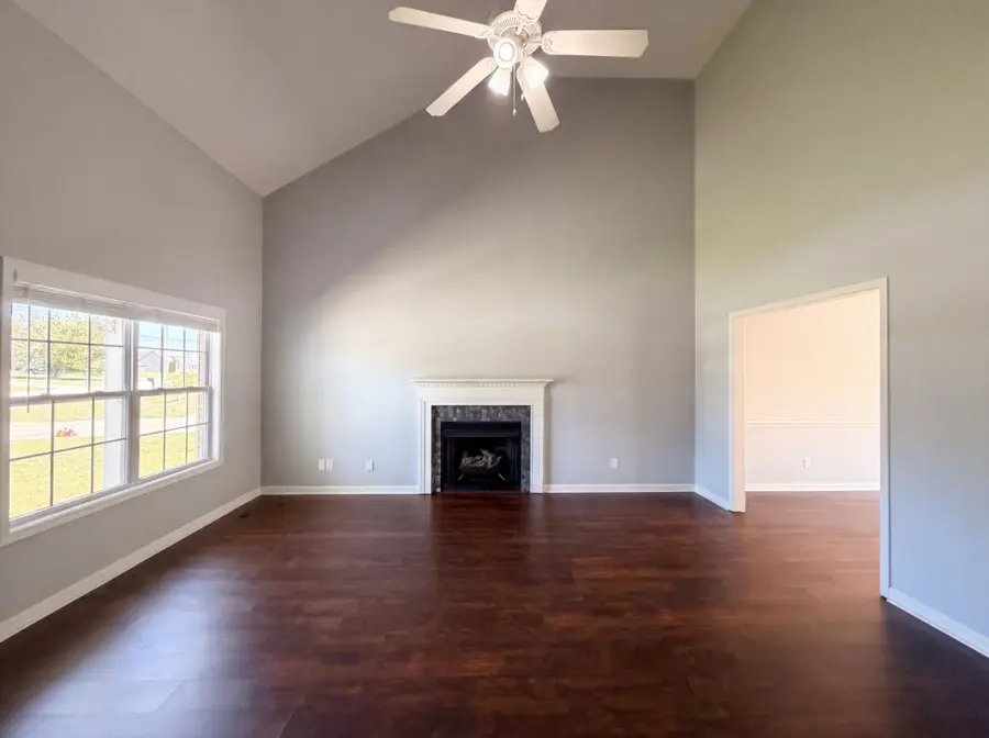 982 Silty Dr, Clarksville, TN 37042 - #3