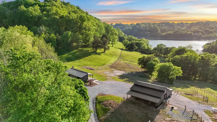 138 Cross Creek Dr, Manchester, TN 37355 - #2