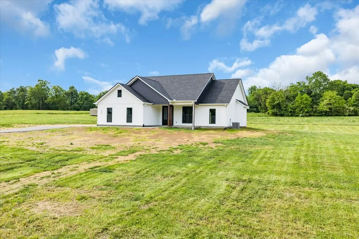749 Edd Ramsey Rd, McMinnville, TN 37110 - #1