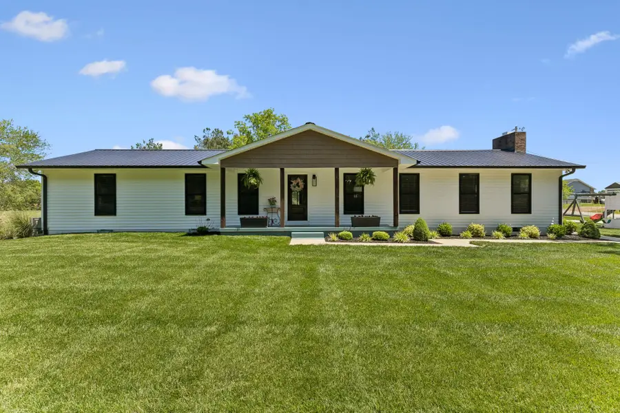109 Indian Creek Rd, Hohenwald, TN 38462 - #2