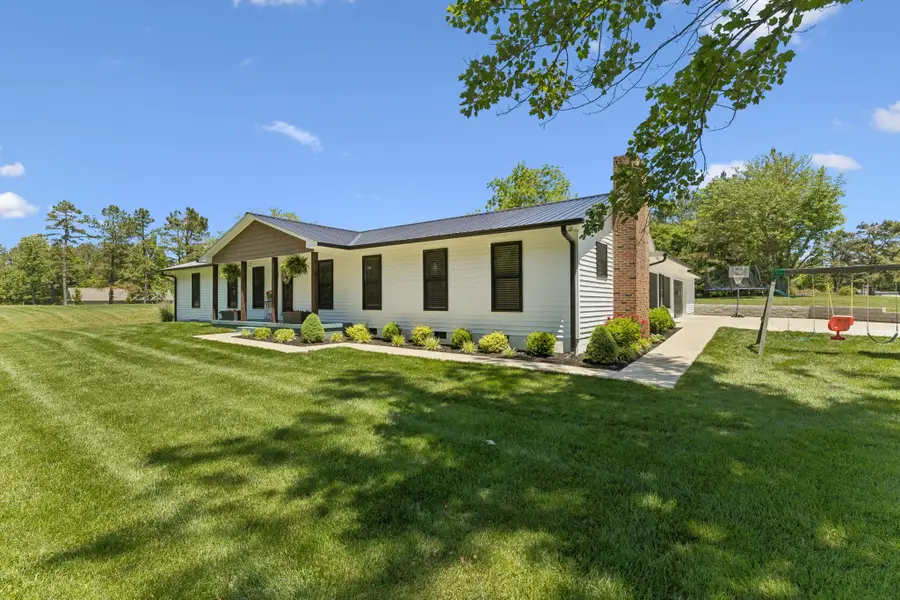 109 Indian Creek Rd, Hohenwald, TN 38462 - #3
