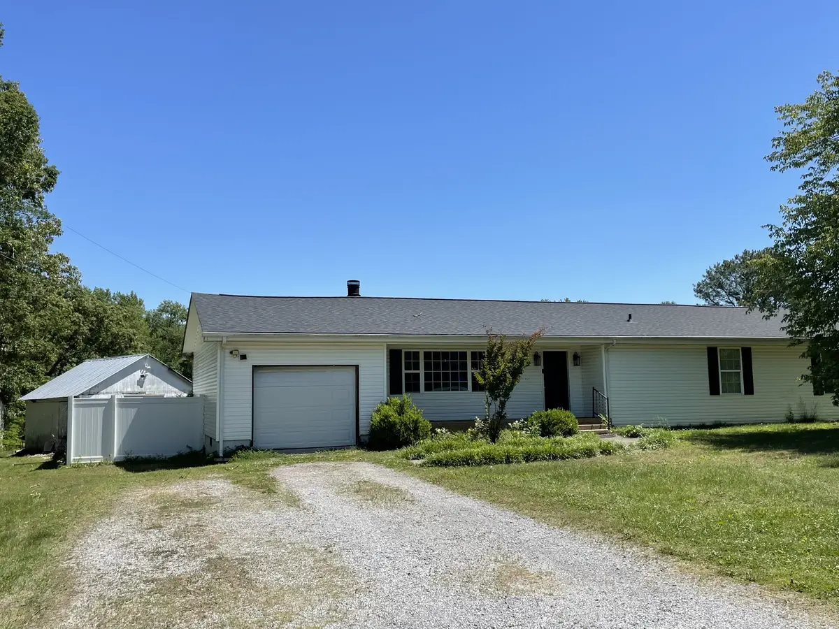 305 Cedar Hill Rd, Adams, TN 37010 - #1