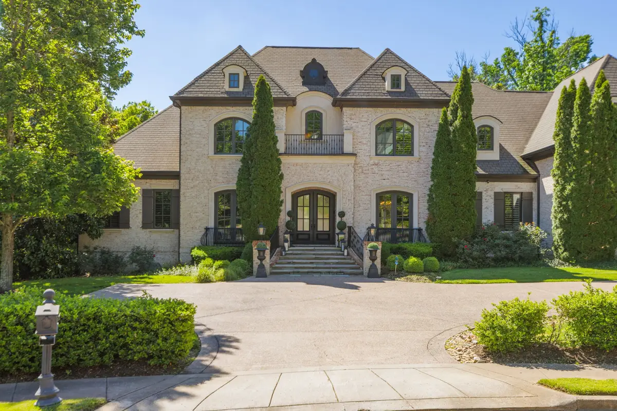 1090 Stockett Dr, Nashville, TN 37221 - #1