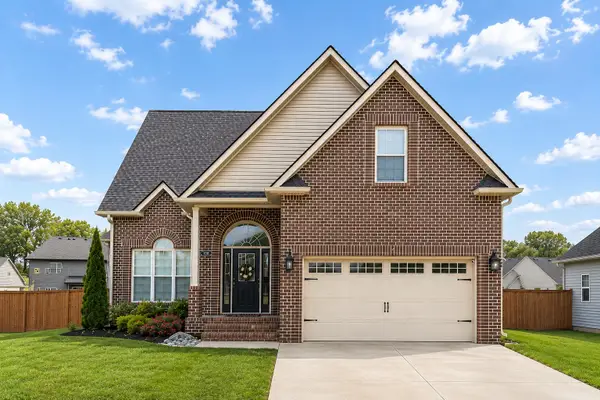 110 Chisum Ct, Clarksville, TN 37043
