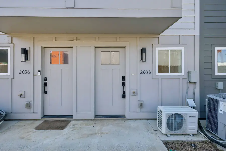 2038 Edison Park Ln, Nashville, TN 37209 - #3