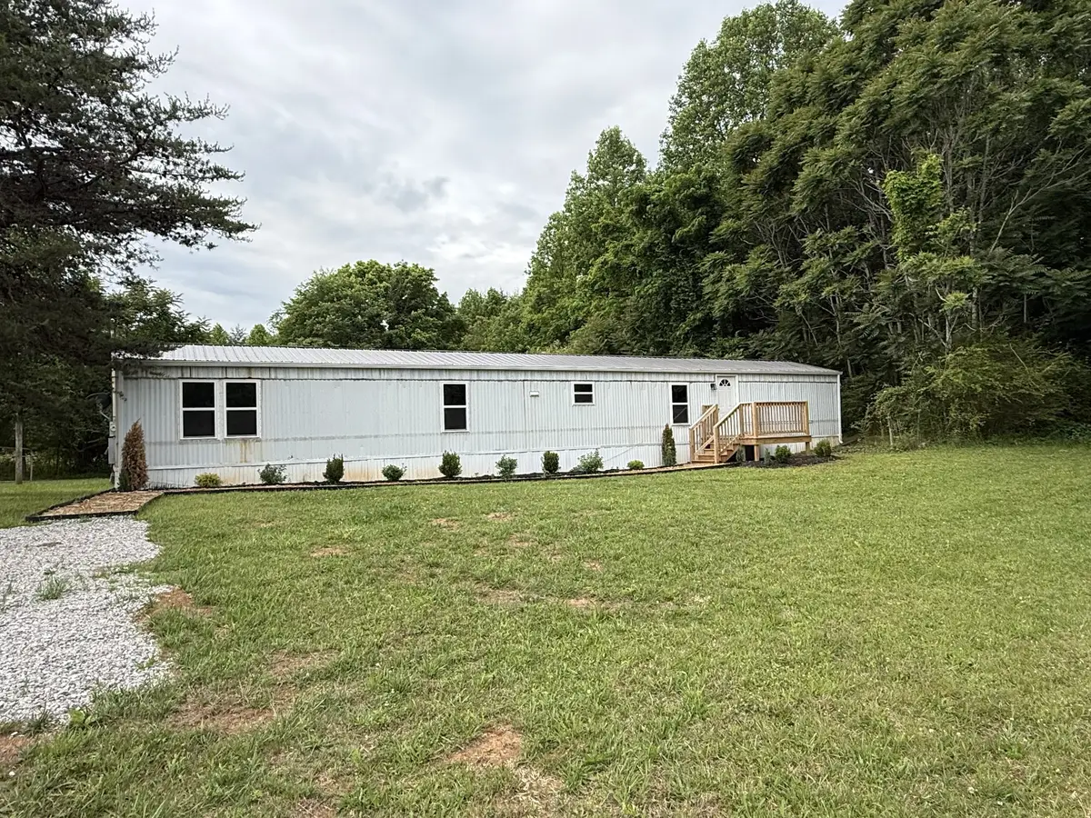 8149 Mcminnville Hwy, Doyle, TN 38559 - #1