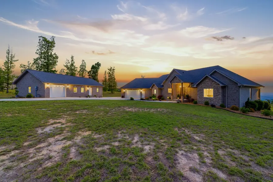 577 Box House Rd, Belvidere, TN 37306 - #2