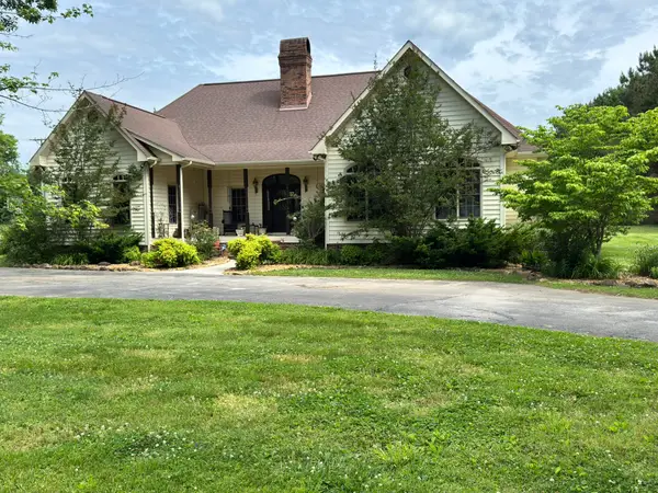 297 Royal Oak Dr, Winchester, TN 37398