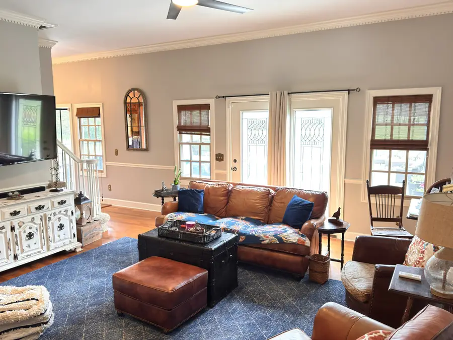 297 Royal Oak Dr, Winchester, TN 37398 - #3