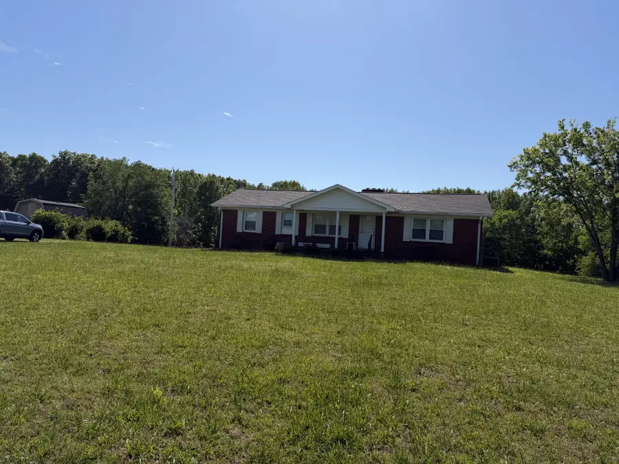 2276 S Mount Pleasant Rd, Greenbrier, TN 37073 - #2