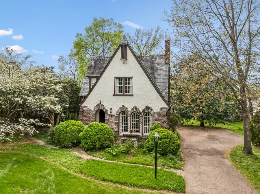 219 Deer Park Cir, Nashville, TN 37205 - #2