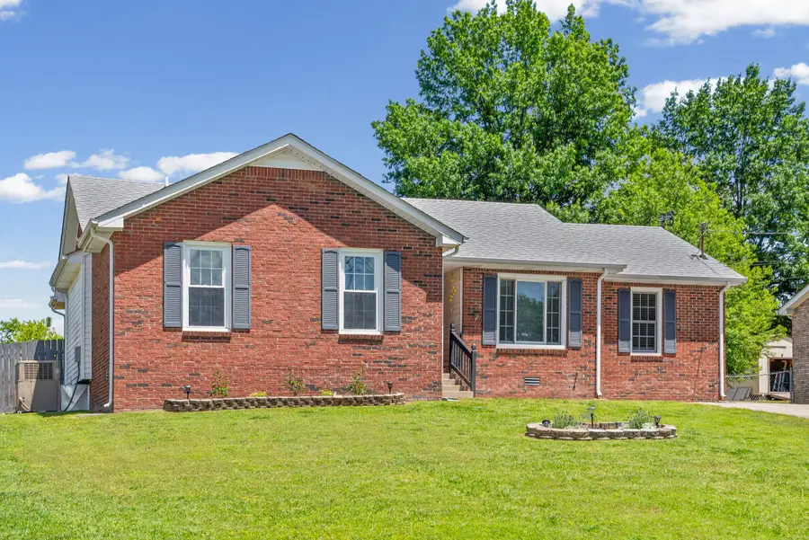 1409 Janet Way Dr, Clarksville, TN 37042 - #2