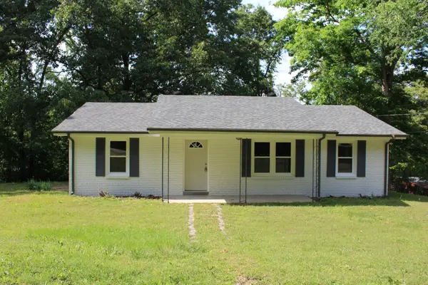 22 Gray Dr, Erin, TN 37061