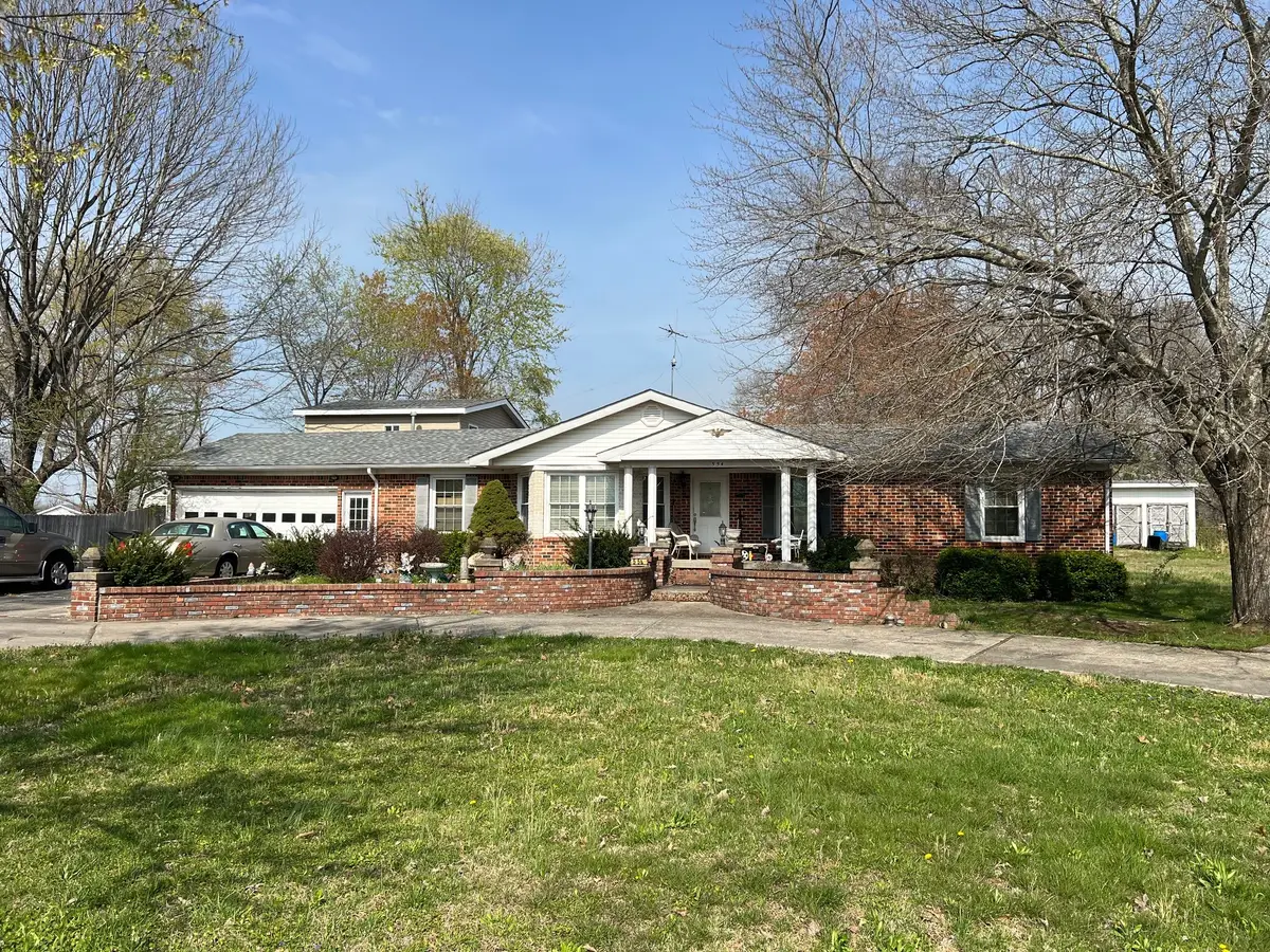 554 Ridgewood Dr, Manchester, TN 37355 - #1