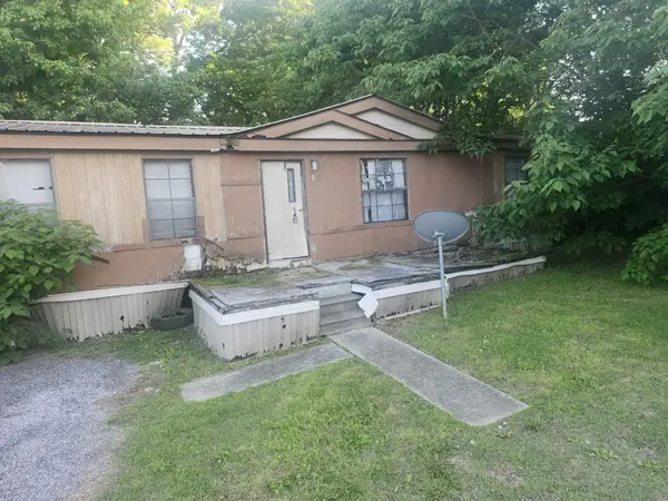 1010 Calhoun St, Humboldt, TN 38343