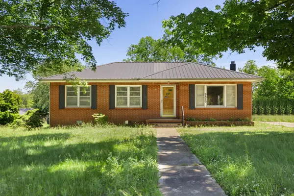 6819 S Main St, Lobelville, TN 37097