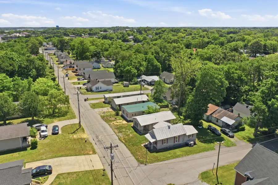 2016 Bessie St, Springfield, TN 37172 - #2