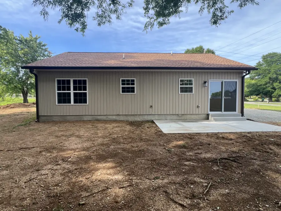 929 Terry St, Pulaski, TN 38478 - #3