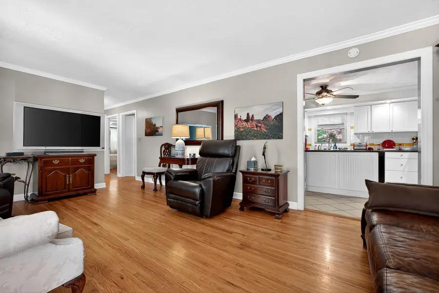 308 W Church St, Smithville, TN 37166 - #2
