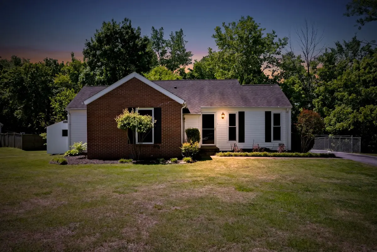 115 Sunnymeade Dr, Mount Juliet, TN 37122 - #1