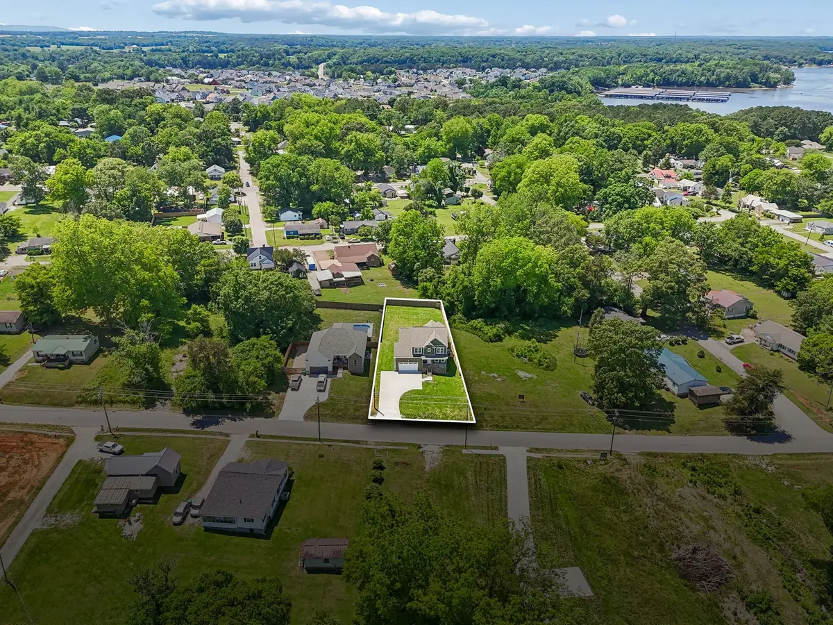 805 N Jefferson St, Winchester, TN 37398 - #1