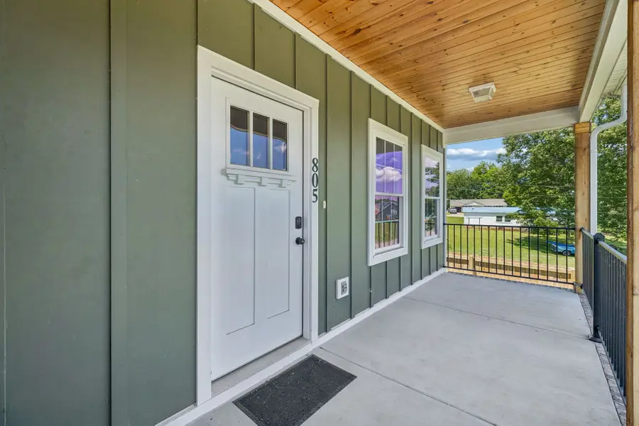 805 N Jefferson St, Winchester, TN 37398 - #3