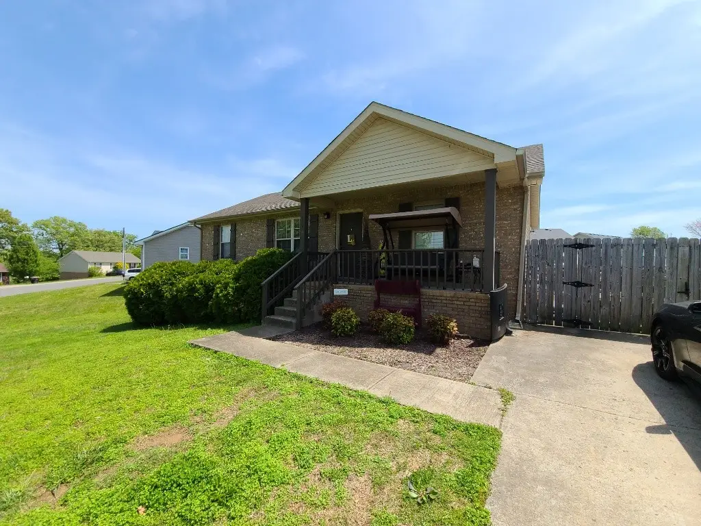 1319 Chucker Dr, Clarksville, TN 37042 - #1
