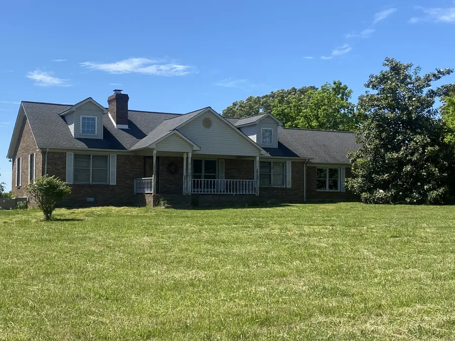 312 Corbin St, Summertown, TN 38483 - #3