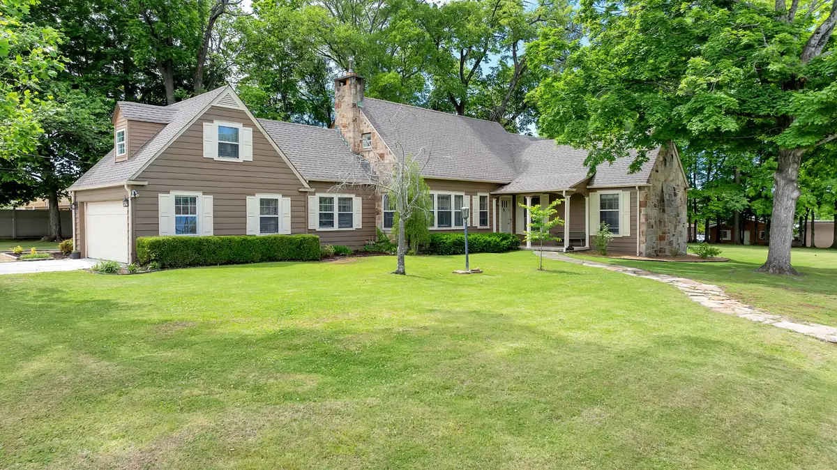 110 S Porter St, Winchester, TN 37398 - #1