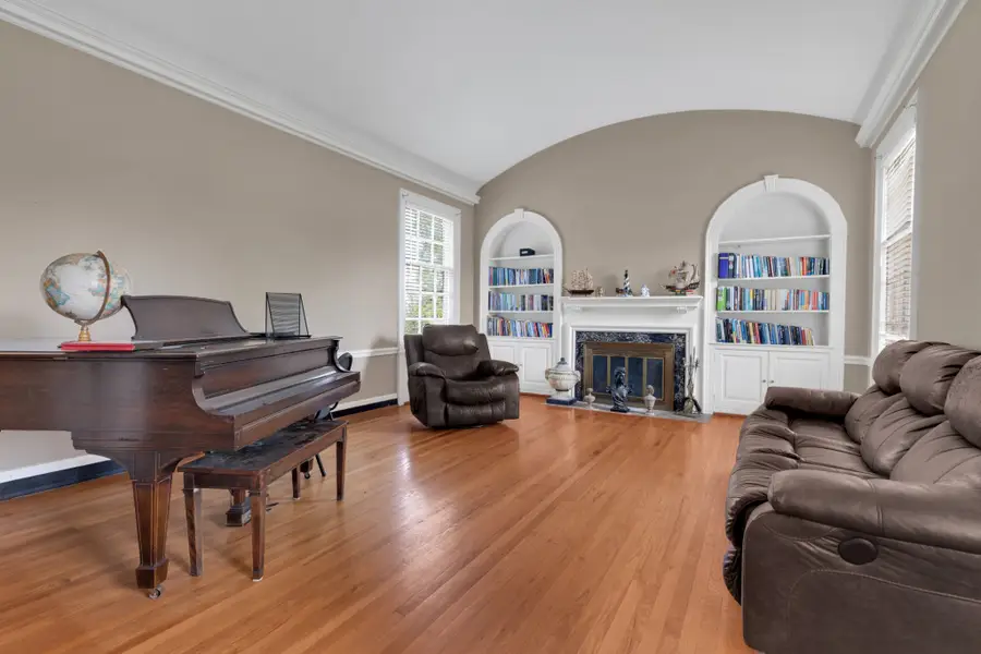 110 S Porter St, Winchester, TN 37398 - #3
