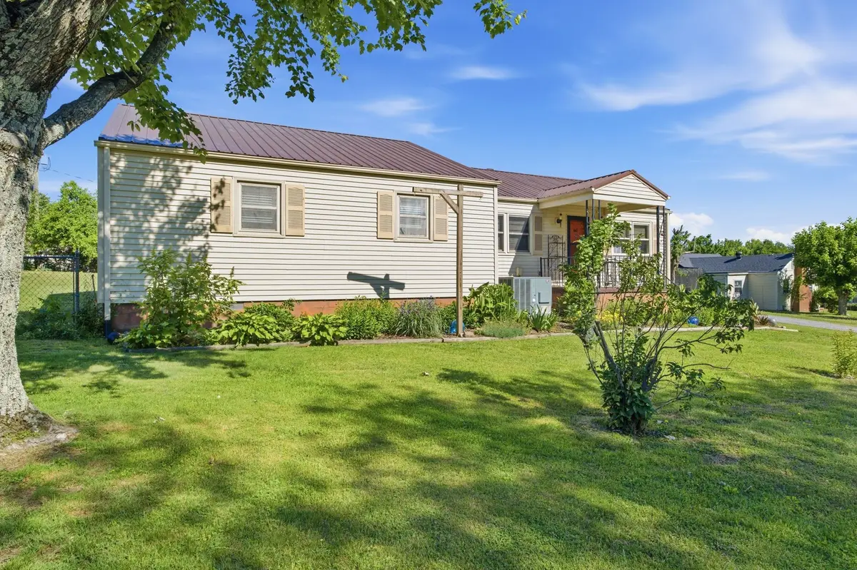442 Crescent Dr, Springfield, TN 37172 - #1