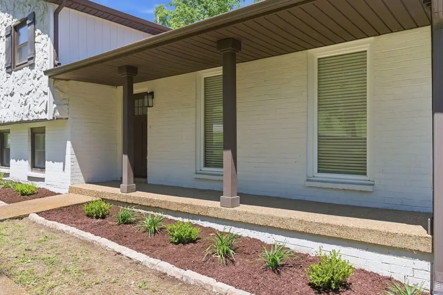 4056 Kings Ln, Nashville, TN 37218 - #3