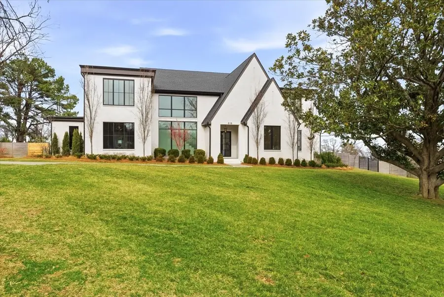 818 Brentview Dr, Nashville, TN 37220 - #2