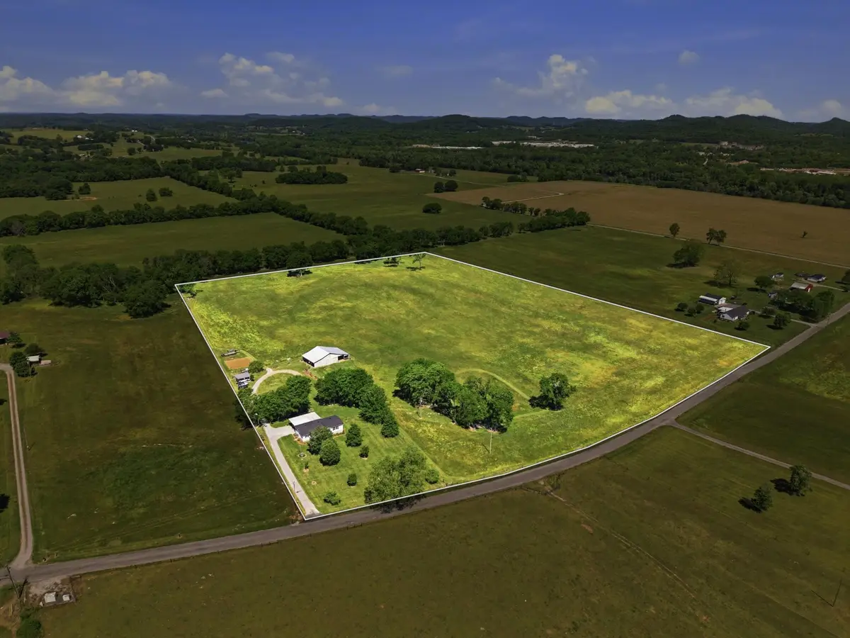 597 Hiwassee Rd, Lebanon, TN 37087 - #1